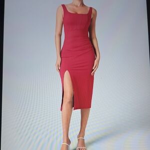 MEDIUM.   SOFTLY ZERO AIRY BACKLESS RUCHED COOL TOUCH MIDI DRESS